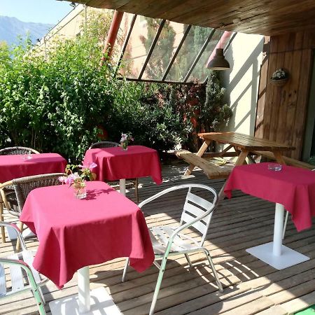 ホテルLes 4 Vallees アルベールヴィル エクステリア 写真