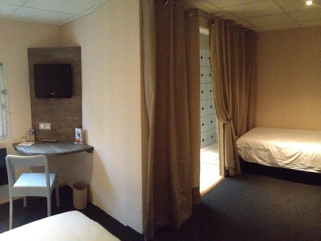 ホテルLes 4 Vallees アルベールヴィル 部屋 写真