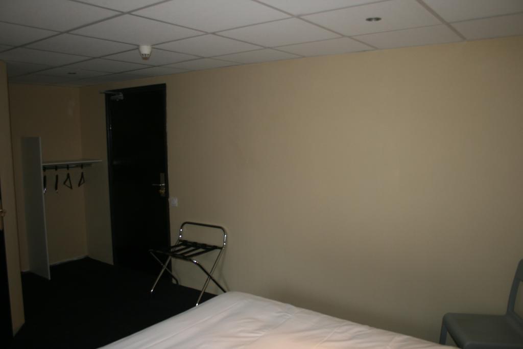 ホテルLes 4 Vallees アルベールヴィル 部屋 写真
