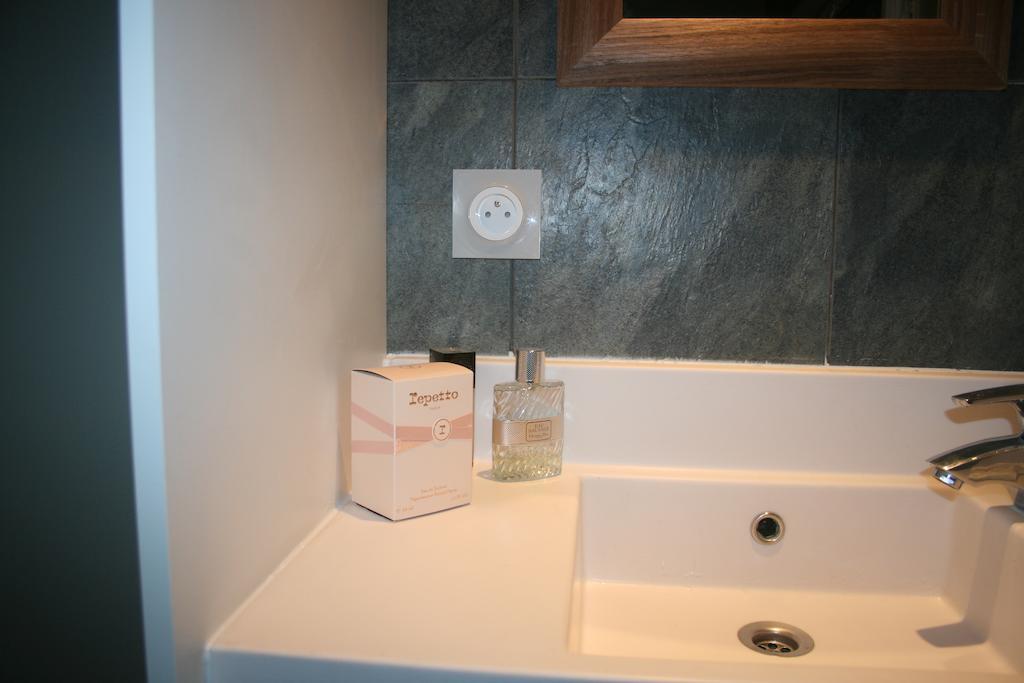 ホテルLes 4 Vallees アルベールヴィル 部屋 写真