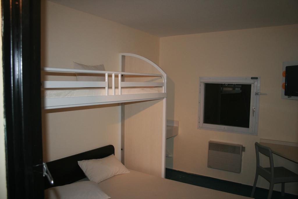 ホテルLes 4 Vallees アルベールヴィル 部屋 写真